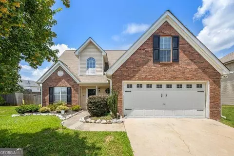 5873 Colonnade Dr, Rex, GA 30273