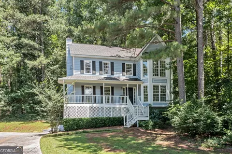 3 Maplelake Dr, Acworth, GA 30101