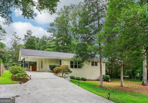 679 Forest Ridge Dr SE, Marietta, GA 30067