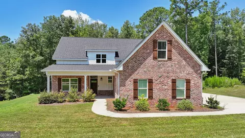 89 Mallie Dr, Forsyth, GA 31029