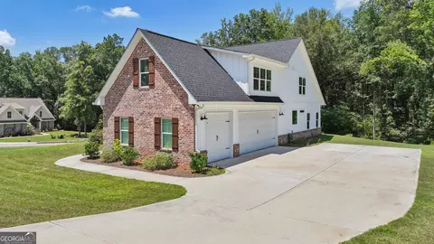 89 Mallie Dr, Forsyth, GA 31029 photo 2