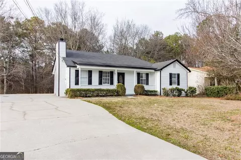 2172 Red Rose Ln, Loganville, GA 30052