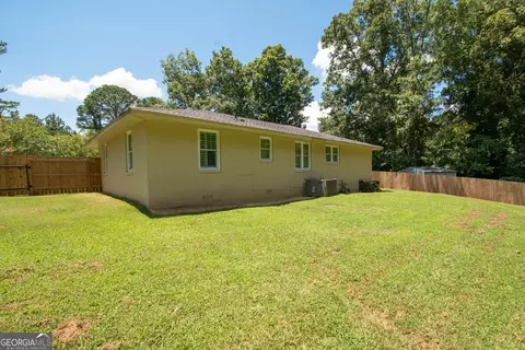 Exterior - 146 Whitaker Rd, Lagrange, GA 30240 photo 9 of 11