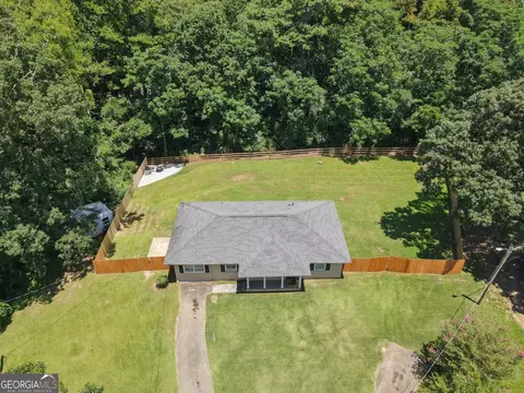 Exterior - 146 Whitaker Rd, Lagrange, GA 30240 photo 3 of 11