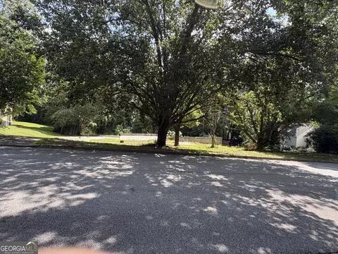 1874 Emerson Lake Cir, Snellville, GA 30078