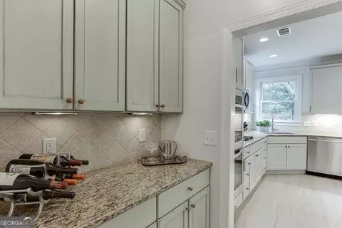 1812 Tobey Rd, Chamblee, GA 30341 photo 5