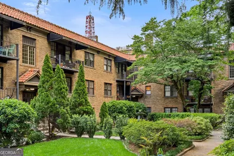 677 Somerset Ter NE #C6, Atlanta, GA 30306