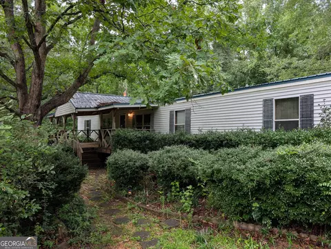 894 High Falls Rd, Jackson, GA 30233