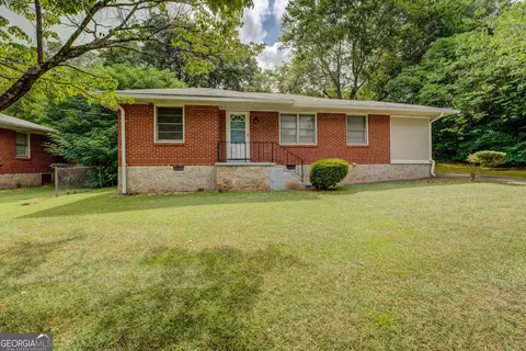 246 Wayne Ave, Jonesboro, GA 30236