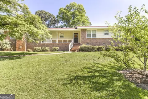 302 Woodhaven Rd, Centerville, GA 31028