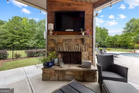 Exterior - 106 Huckaby Rd, Brooks, GA 30205 photo 5 of 22