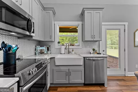 Kitchen - 106 Huckaby Rd, Brooks, GA 30205 photo 10 of 10