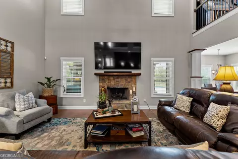 Living - 106 Huckaby Rd, Brooks, GA 30205 photo 1 of 2