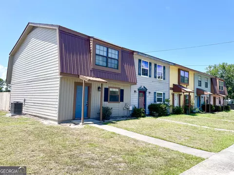 110 Pelican Pt Dr, Saint Marys, GA 31558