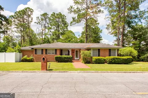 1221 Richmond Ave, Waycross, GA 31501