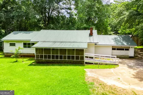 100 Redwine Dr, Newnan, GA 30263