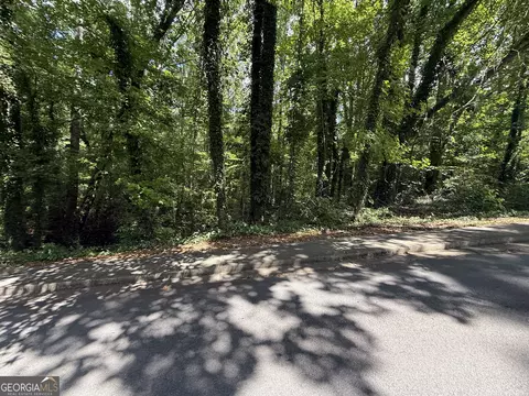 1402 Frontier Dr, Sugar Hill, GA 30518