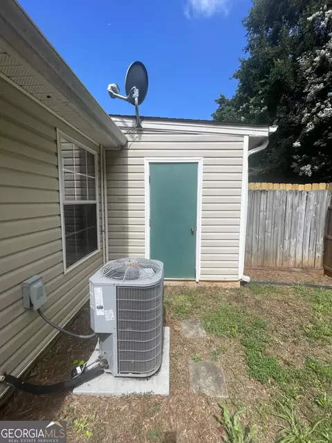 Exterior - 105 Clara Jean Ct, Lagrange, GA 30241 photo 2 of 2