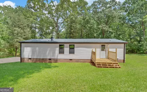 Exterior - 53 Yonah Dam Rd, Toccoa, GA 30577 photo 6 of 8