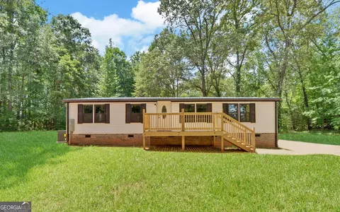 53 Yonah Dam Rd, Toccoa, GA 30577