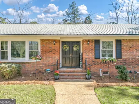 418 Partridge Dr, Albany, GA 31707