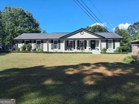 2664 Abington Dr, Snellville, GA 30078