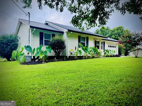 146 Moore Rd, Jackson, GA 30233