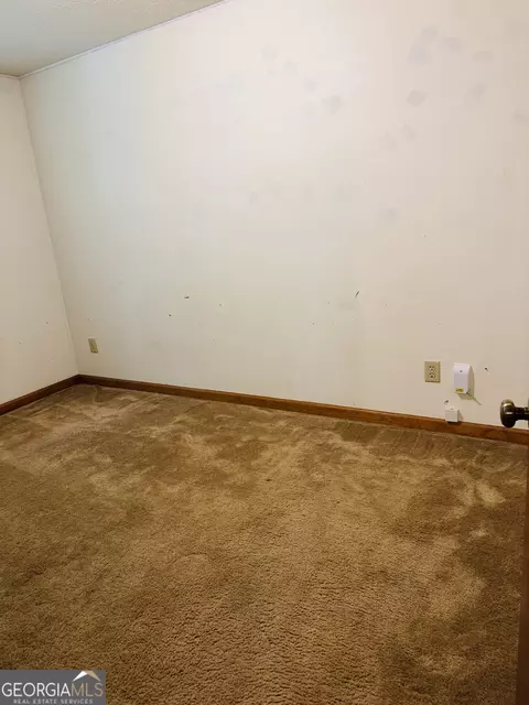 Bedroom - 146 Moore Rd, Jackson, GA 30233 photo 2 of 4