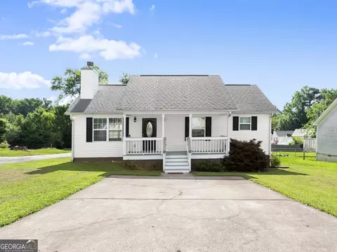 291 Maple St S, Dawsonville, GA 30534