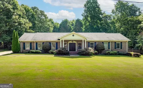 432 Dickson Dr, Jefferson, GA 30549