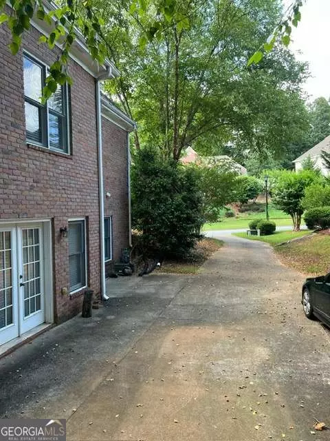 2301 Castlemaine Dr, Duluth, GA 30097