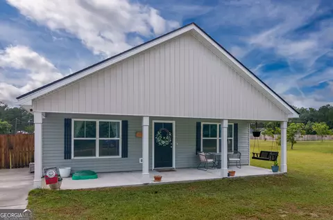 71 Church St, Collins, GA 30421