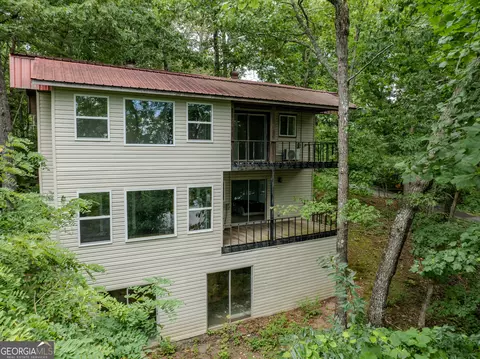 128 Manor Dr, Hayesville, NC 28904