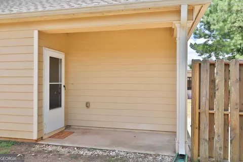 Exterior - 239 River Meadow Dr, Lagrange, GA 30241 photo 5 of 5