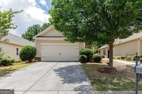 239 River Meadow Dr, Lagrange, GA 30241