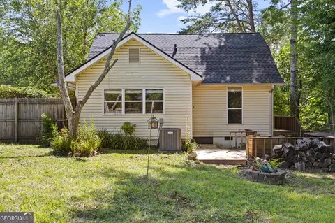 Exterior - 282 E Second St, Blue Ridge, GA 30513 photo 2 of 2