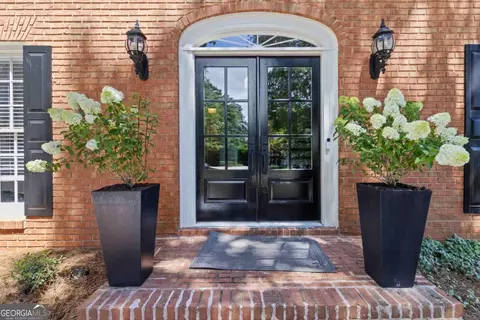 8665 Lake Glen Ct, Johns Creek, GA 30022