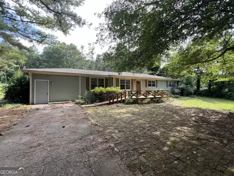 929 Honeysuckle Trl, Winder, GA 30680
