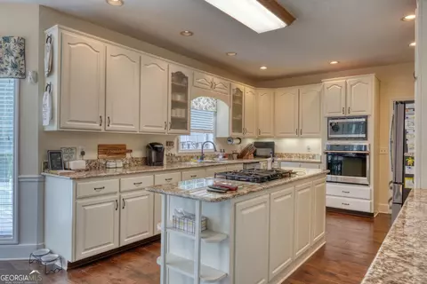 Kitchen - 266 E Wright Rd, Blairsville, GA 30512 photo 5 of 6
