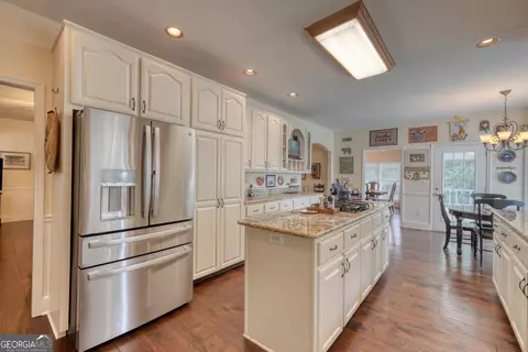 Kitchen - 266 E Wright Rd, Blairsville, GA 30512 photo 2 of 6
