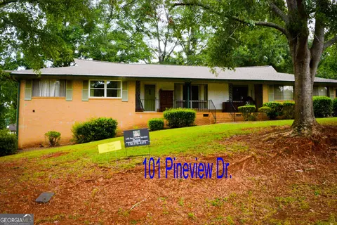 101 Pineview Dr, Thomaston, GA 30286