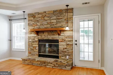 Living - 2249 Cluster Ln, Grayson, GA 30017 photo 3 of 5