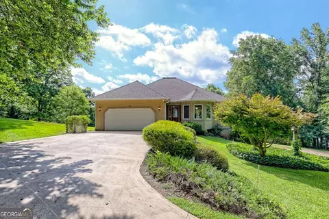 136 Elf School Rdg, Hayesville, NC 28904