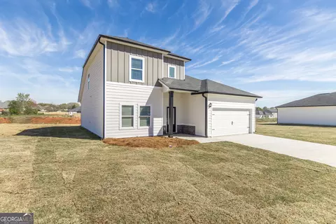 108 Monroe Ct, Byron, GA 31008