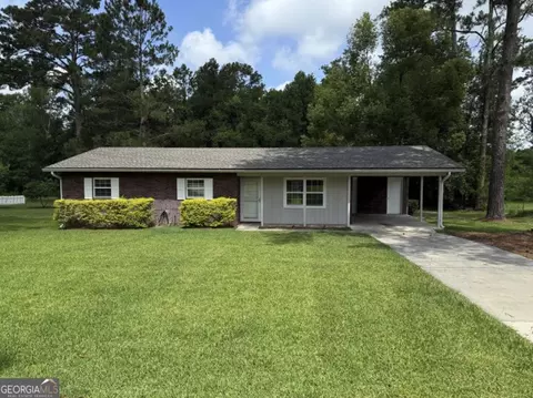 208 Magnolia Dr, Adel, GA 31620
