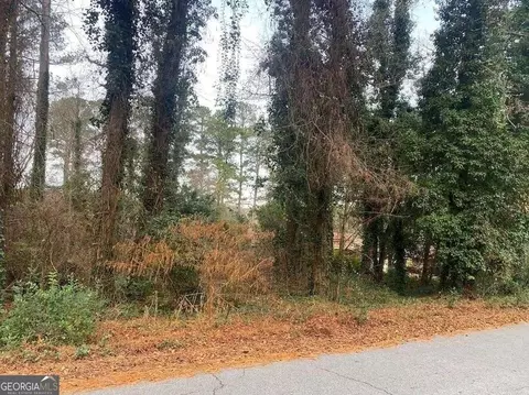 2578 Lake Capri Dr, Conyers, GA 30012