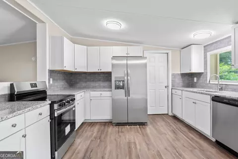 Kitchen - 166 James Dr, Hampton, GA 30228 photo 1 of 4