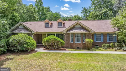 184 Willows Dr, Cleveland, GA 30528