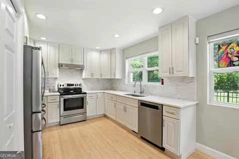 Kitchen - 231 Pine Ave #A, Demorest, GA 30535 photo 1 of 2