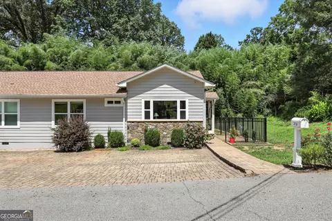 231 Pine Ave #A, Demorest, GA 30535